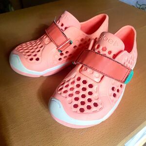Plae Mimo Water Shoes w/ Velcro Strap in Coral Pink
